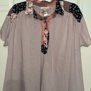 NWT Easel patchwork top with collar and functioning buttons.